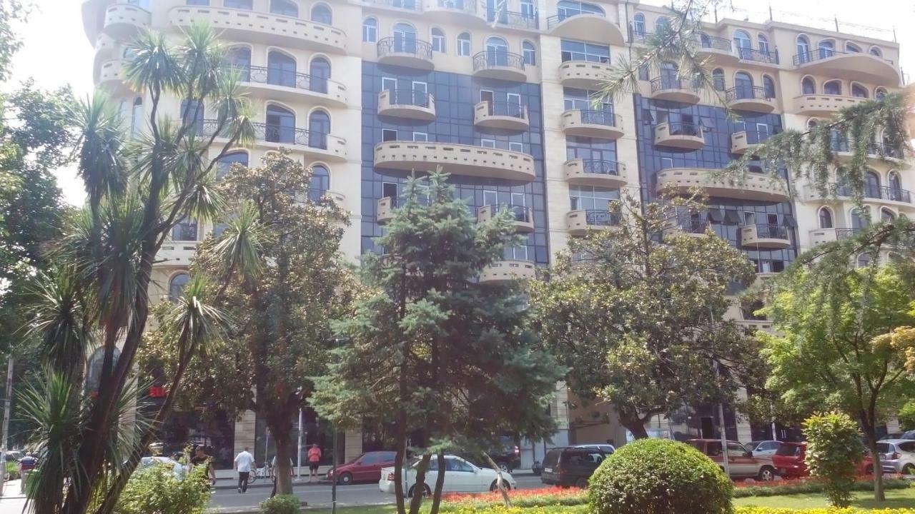 Apartament In The Centre Batumi Exterior foto
